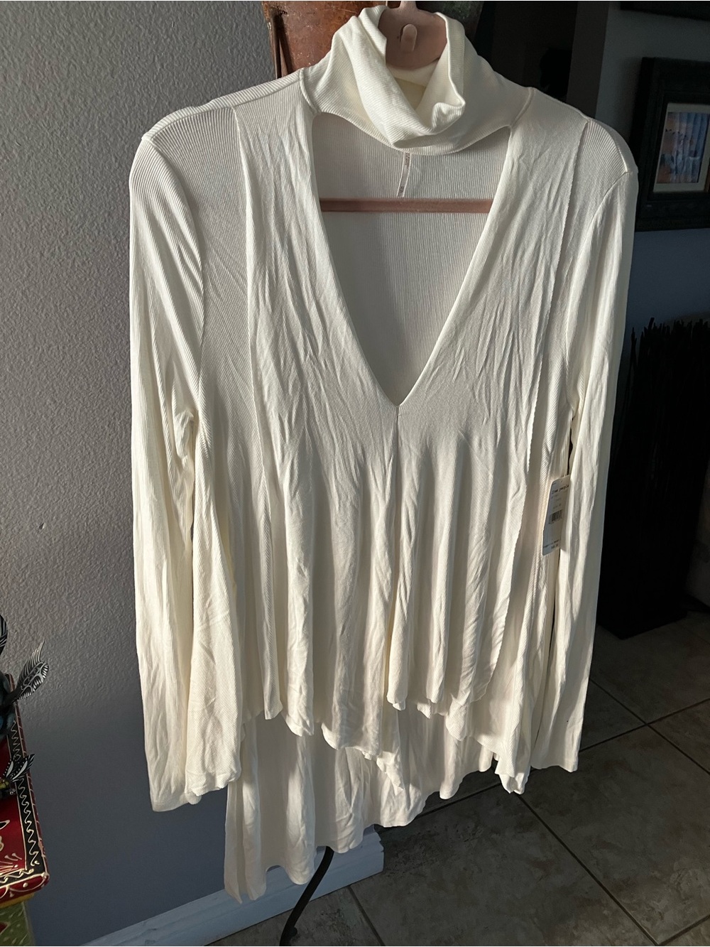 Free People Cream Color Uptown Choker Asymmetrical Tunic Top NWT XS - Picture 5 of 8